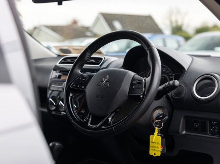 2018 Mitsubishi Space Star - thumbnail 13