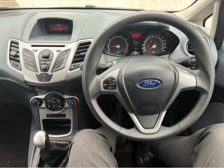 2011 Ford Fiesta 1.25 EDGE 60BHP 3DR ARGENTO €4,950 thumbnail