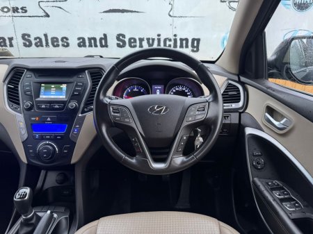 2015 Hyundai Santa Fe 4WD EXECUTIVE 4DR €11,800 thumbnail