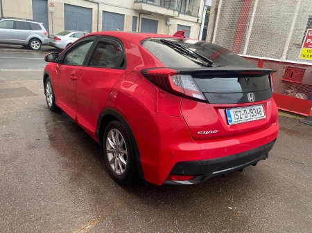 2015 Honda Civic 5DR 1.6 I-DTEC EXECUTIVE 4DR €9,995 thumbnail
