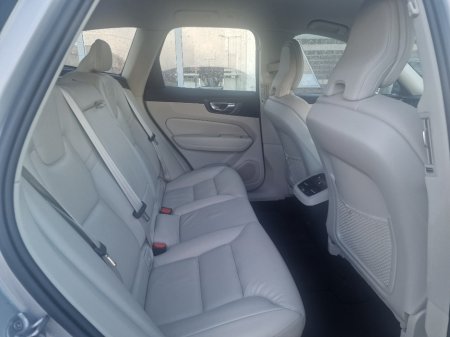 2023 Volvo XC60 B4 Plus Bright 5DR Auto €44,950 thumbnail