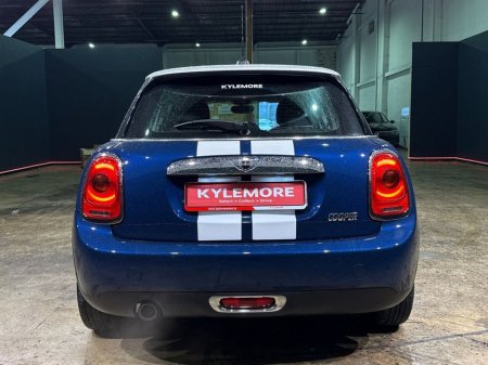 2017 MINI Cooper 1.5 AUTOMATIC - BLUE 2 TONE - FACTORY ALLOY WHEELS - REAR CAMERA €14,950 thumbnail