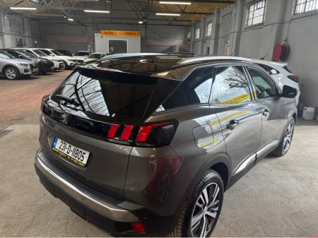2023 Peugeot 3008 - thumbnail 14
