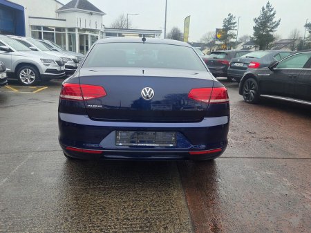 2019 Volkswagen Passat SE BUSINESS TDI €17,950 thumbnail
