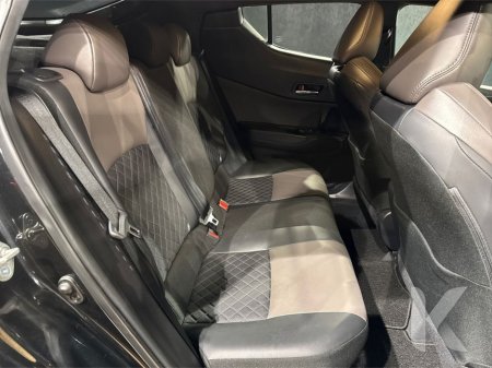 2020 Toyota C-HR 1.8 HYBRID AUTOMATIC - G PACKAGE - BROWN HALF LEATHER - FACTORY ALLOYS - CRUISE CONTROL - REVERSE CAMERA €22,950 thumbnail