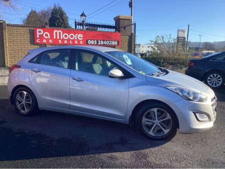 2016 Hyundai i30 ** F.S.H * 1 OWNER €10,950