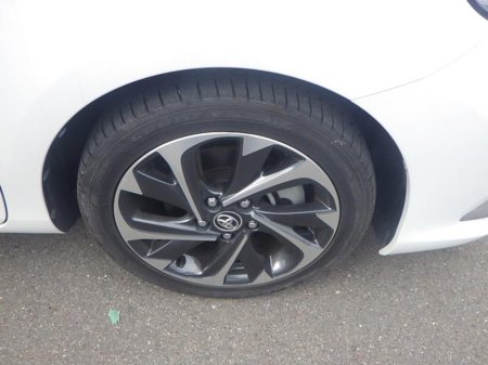 2016 Toyota Auris 162 G-Package Leather €14,500 thumbnail