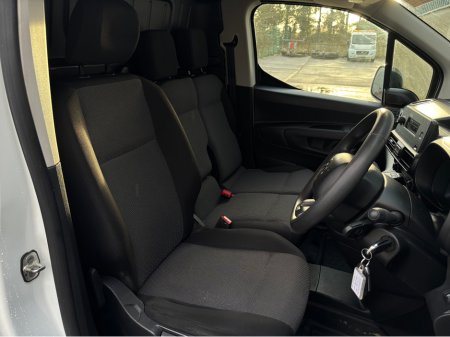 2020 Citroen Berlingo K9 LX 1.5 BLUEHDI 75 650KG M 3 €10,950 thumbnail