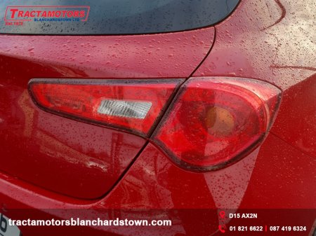 2016 Alfa Romeo Giulietta 1.6 JTD 120HP SUPER SPORT 4DR €10,999 thumbnail