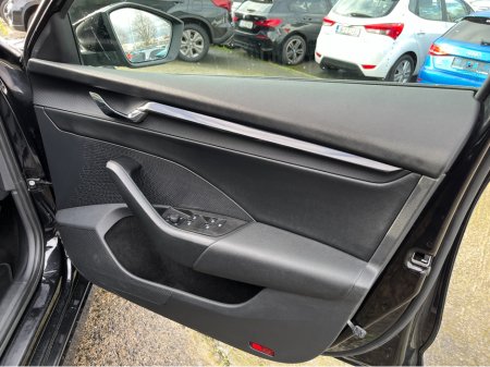 2023 Skoda Octavia AMBITION 2.0 TDI DIESEL //REVERSE CAMERA// €22,950 thumbnail