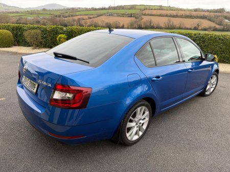 2020 Skoda Octavia - thumbnail 4