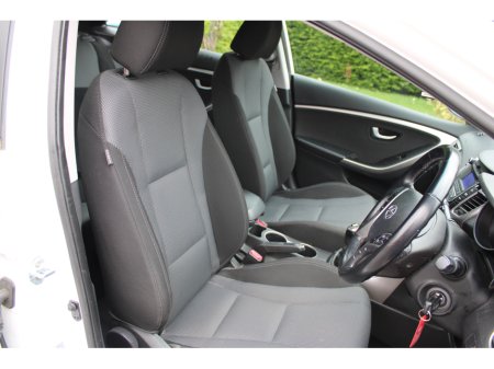 2016 Hyundai i30 - thumbnail 10