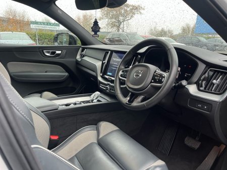 2023 Volvo XC60 - thumbnail 6