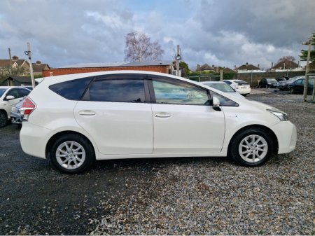 2019 Toyota Prius Alpha 7 seater self charging Hybrid €22,450 thumbnail
