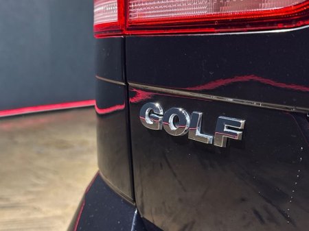 2020 Volkswagen Golf ESTATE AUTOMATIC 1.2L TSI - REVERSE CAMERA - UPGRADED ALLOY WHEELS - PADDLE SHIFT - DIGITAL DASH - CRUISE CONTROL - A/C HEATING CONTROLS €20,950 thumbnail