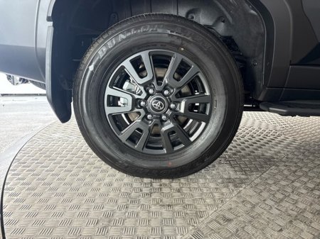 2026 Toyota Landcruiser - thumbnail 11