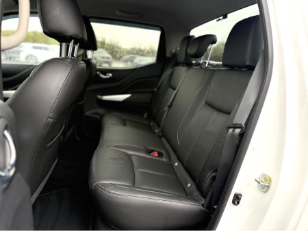 2021 Nissan Navara EXTREMELY LOW MILES - BODYKIT JUST FITTED! €25,500 thumbnail