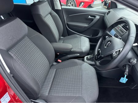 2017 Volkswagen Polo Comfortline thumbnail