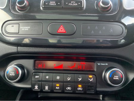 2017 Kia Carens OR RONDO PLATINUM PE 5DR €11,995 thumbnail