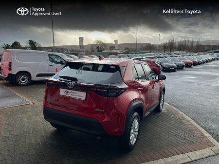 2024 Toyota Yaris Cross YARIS CROSS LUNA €28,950 thumbnail