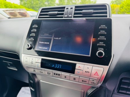 2023 Toyota Landcruiser *NO VAT* LAND CRUISER LWB COMMERCIAL AUTO 4DR €51,999 thumbnail