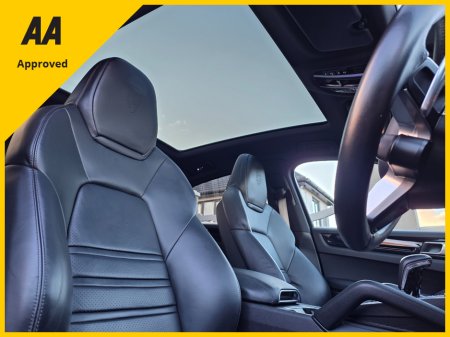 2022 Porsche Cayenne * COUPE * HIGH SPEC €68,900 thumbnail