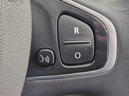 2019 Renault Clio - thumbnail 8