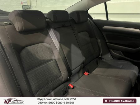 2020 Volkswagen Passat - thumbnail 18