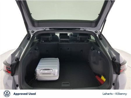 2023 Volkswagen ID.5 FAMILY 77KWH 174HP PRO €32,950 thumbnail