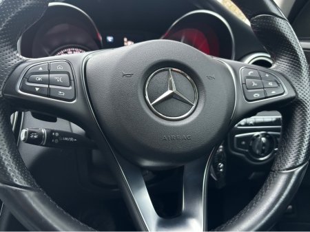 2015 Mercedes-Benz C Class C200 AVANTGARDE AUTO 4DR €11,950 thumbnail