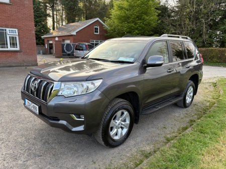 2023 Toyota Landcruiser LWB GX COMMERCIAL €55,950