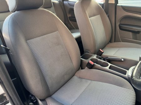 2008 Ford Focus STYLE 1.4 80PS 5DR €2,495 thumbnail