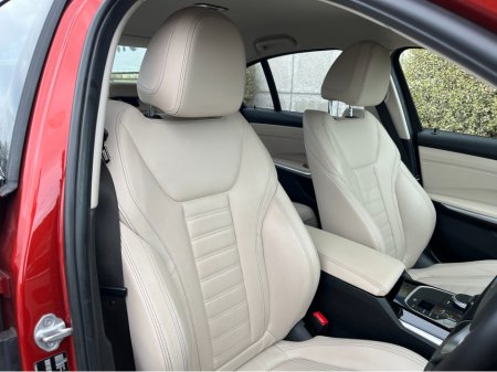 2019 BMW 3 Series - thumbnail 11