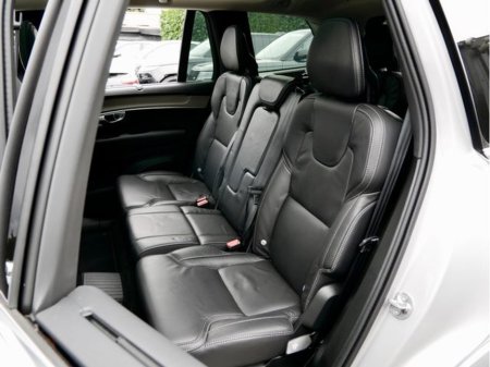 2025 Volvo XC90 - thumbnail 18