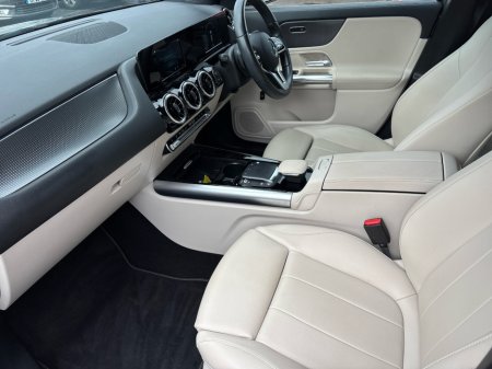 2021 Mercedes-Benz GLA Class 180 D 5DR AUTO €35,950