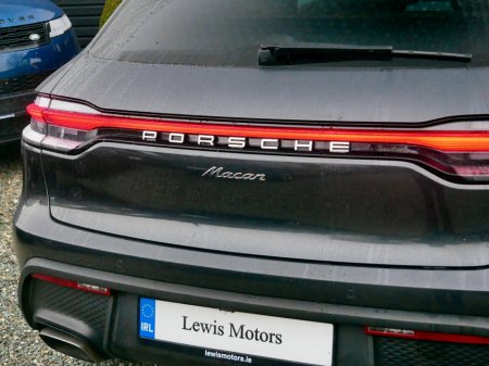 2023 Porsche Macan Macan T €69,950 thumbnail
