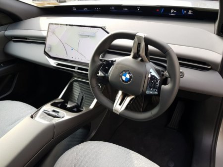 2026 BMW iX3 - thumbnail 6