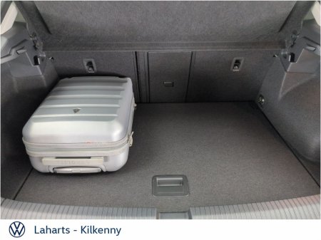 2025 Volkswagen T-Roc EDITION 75 2.0TDI 116HP €38,950 thumbnail