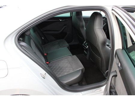 2024 Skoda Superb SUPERB SPT 2.0TDI 150HP DSG €44,950 thumbnail