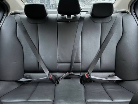 2016 BMW 3 Series 320d LUXURY-LINE // SERVICE HISTORY // LEATHER HEATED POWERED SEATS // REVERSE CAMERA €16,950 thumbnail