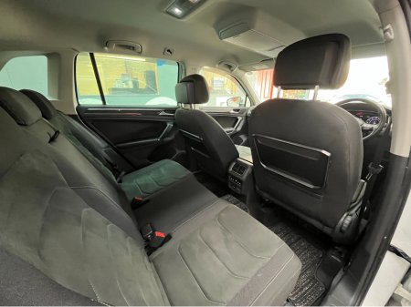 2017 Volkswagen Tiguan - thumbnail 13