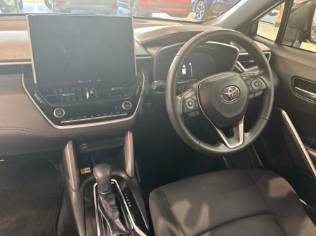 2025 Toyota Corolla Cross - thumbnail 8