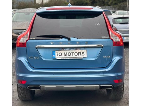 2017 Volvo XC60 - thumbnail 8