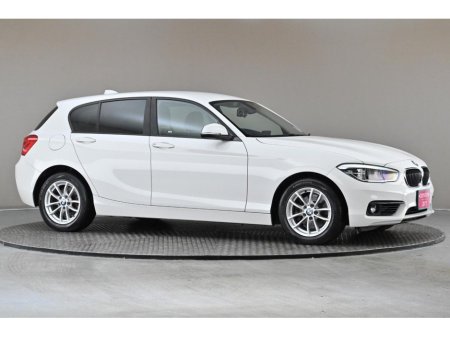 2017 BMW 1 Series 118i AUTO *REVERSE CAMERA*REAR PARK SENSORS* €16,890 thumbnail