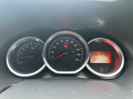 2018 Dacia Duster SIGNATURE 1.5 DCI 110 E 4DR AUTO €11,950 thumbnail