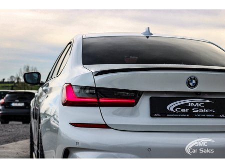 2021 BMW 3 Series - thumbnail 11
