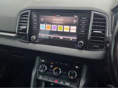 2018 Skoda Karoq AMBITION 1.6 TDI 116HP 4 4DR €14,990 thumbnail