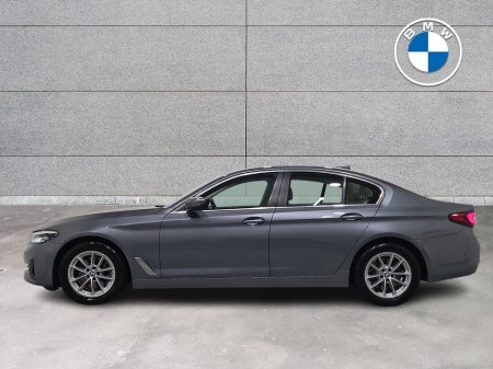 2022 BMW 5 Series 520d SE Saloon €37,950