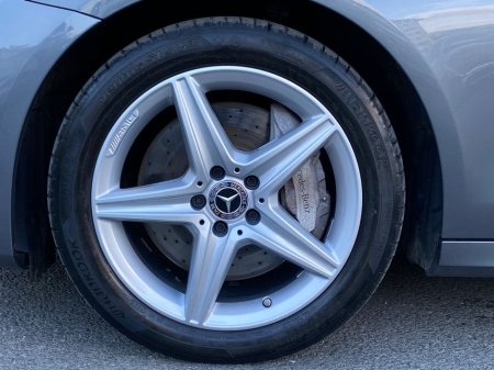 2020 Mercedes-Benz E Class - thumbnail 10