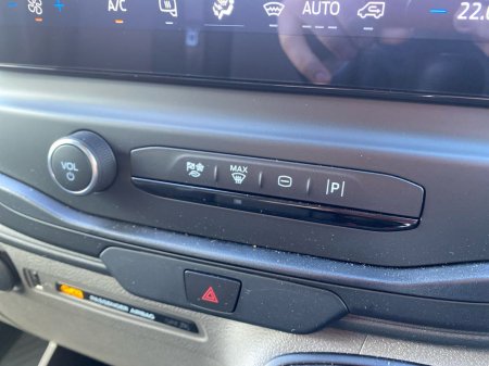 2025 Ford Transit - thumbnail 19